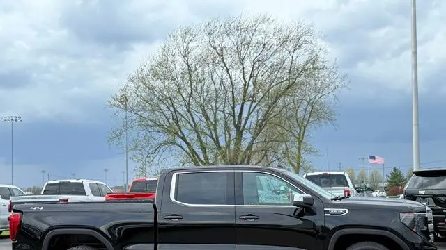 2023 GMC Sierra 1500 SLE
