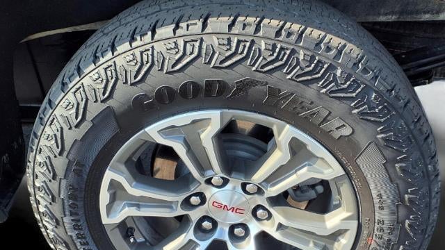 2025 GMC Sierra 1500 SLE