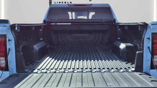 2025 GMC Sierra 1500 SLE