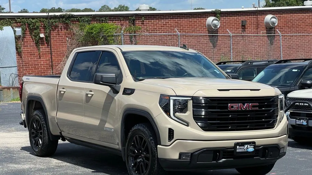 2023 GMC Sierra 1500 Elevation