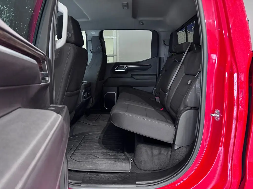 2024 GMC Sierra - $40,487