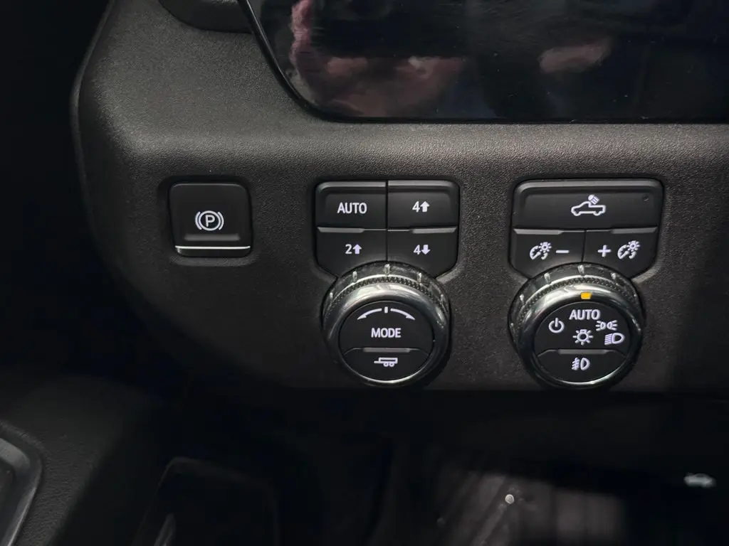 2024 GMC Sierra - $40,487