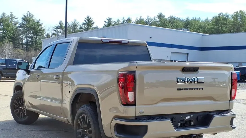 2023 GMC Sierra 1500 Elevation