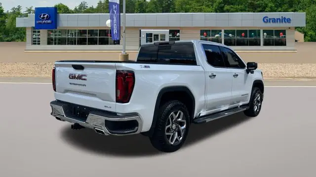 2023 GMC Sierra 1500 SLT