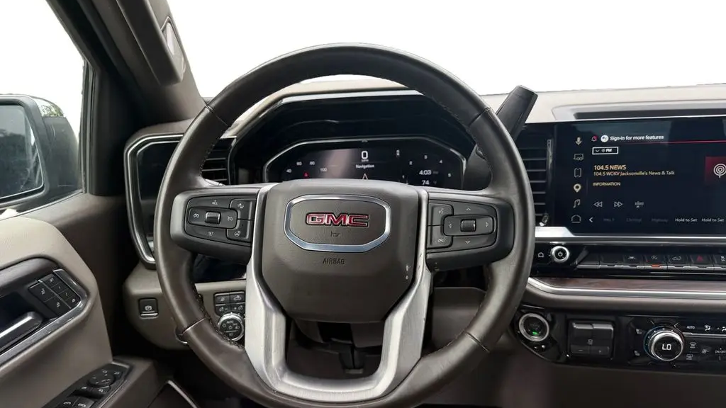 2025 GMC Sierra 1500 SLT
