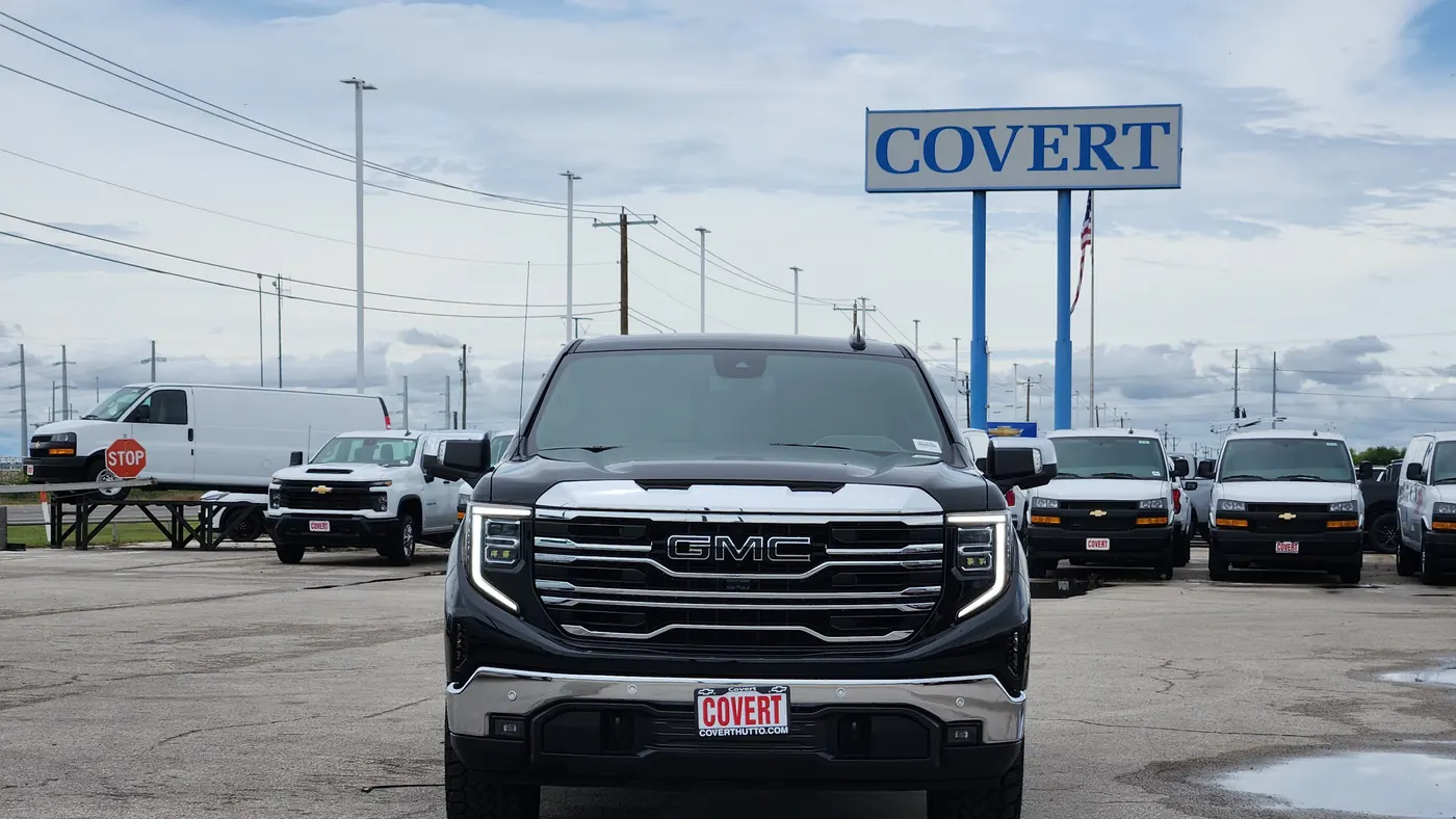2025 GMC Sierra 1500 SLT