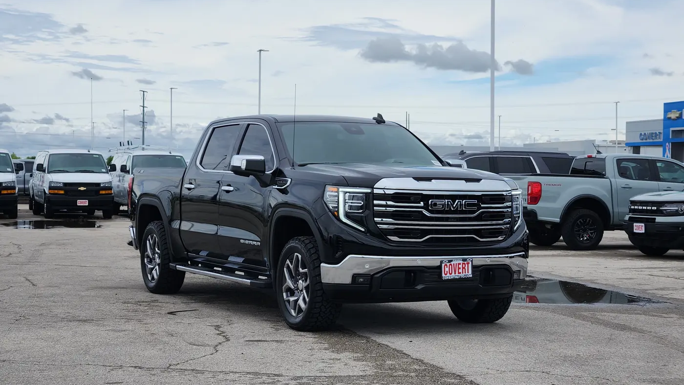 2025 GMC Sierra 1500 SLT