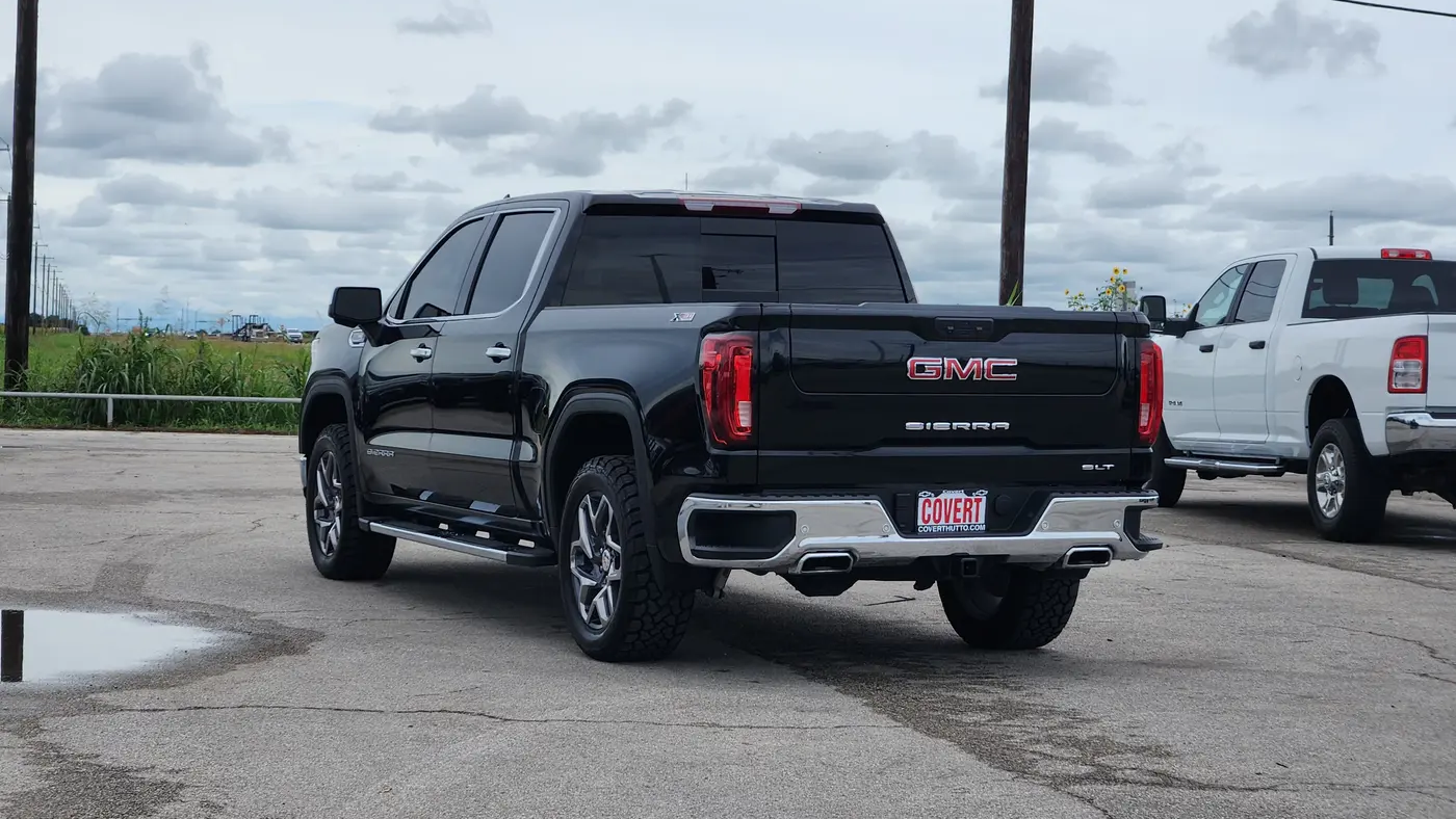 2025 GMC Sierra 1500 SLT