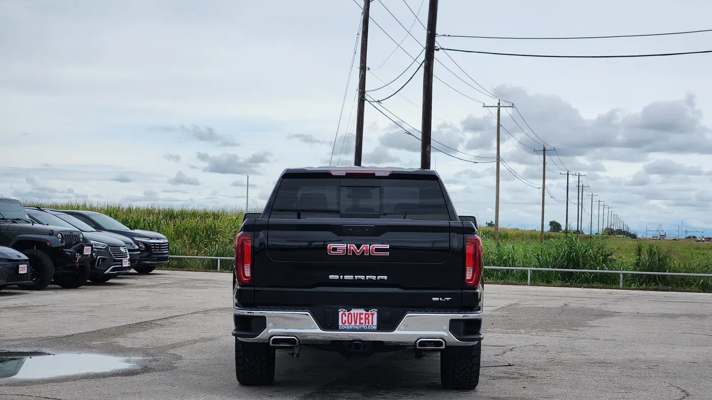 2025 GMC Sierra 1500 SLT