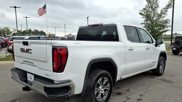 2025 GMC Sierra 1500 SLT