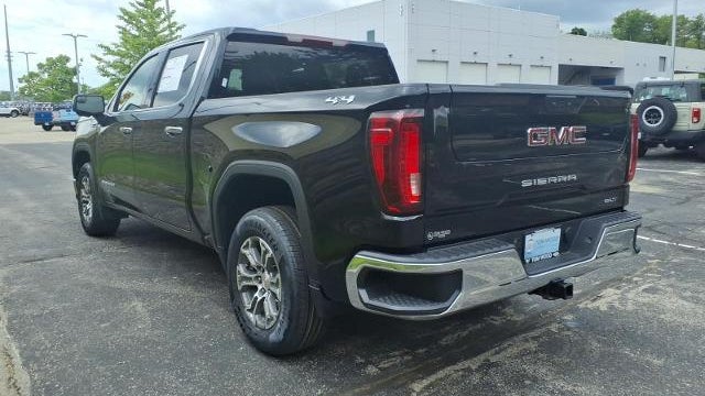 2025 GMC Sierra 1500 SLT