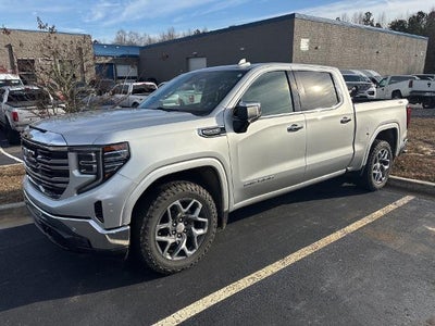 2022 GMC Sierra 1500 4X4 SLT 4DR Crew Cab 5.8 FT. SB