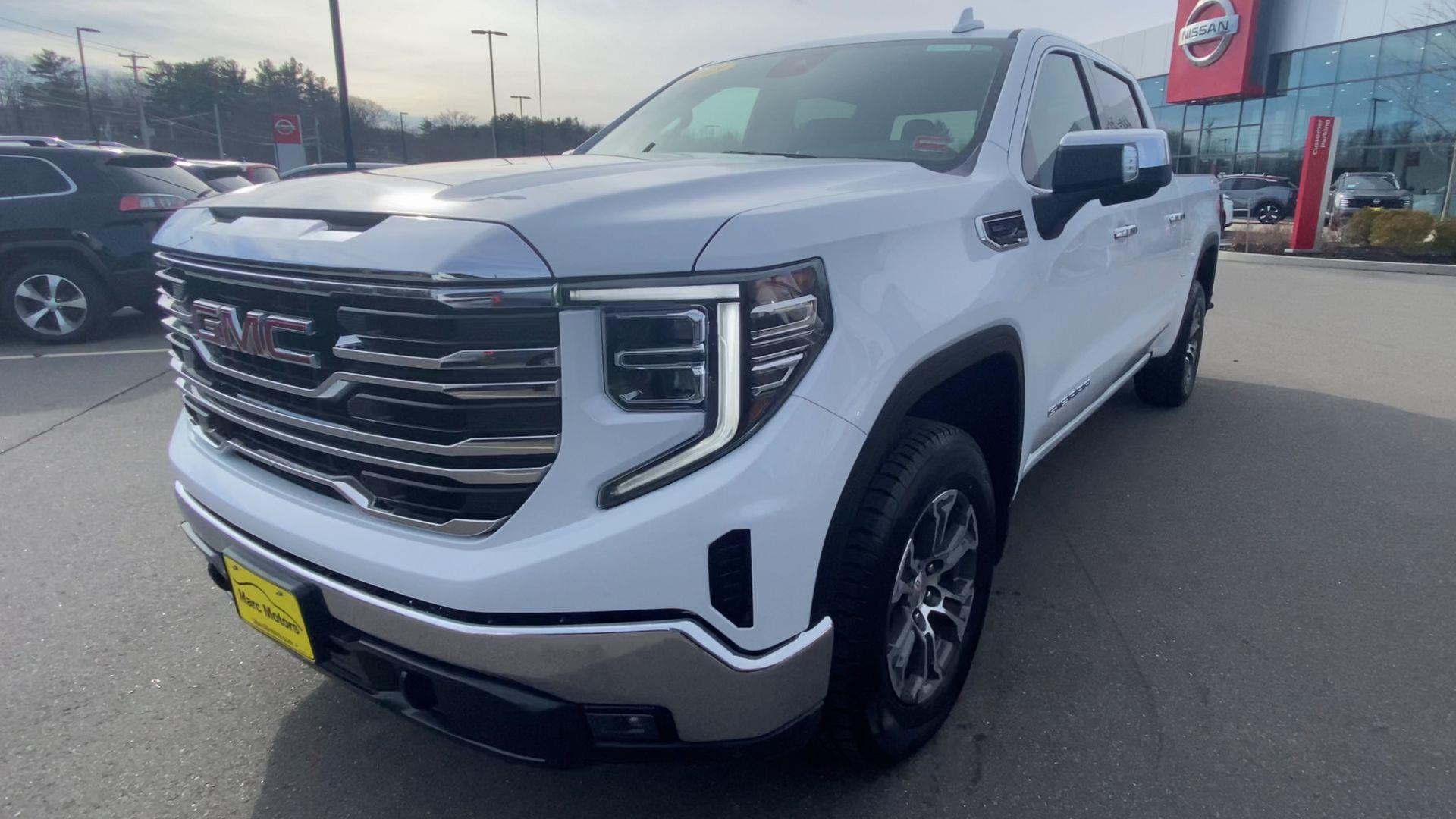 2025 GMC Sierra 1500 SLT