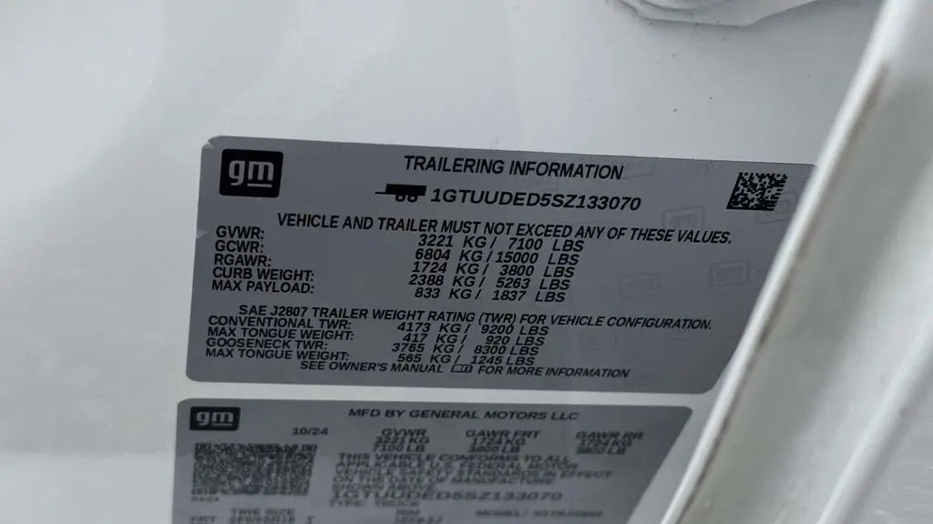 2025 GMC Sierra 1500 SLT