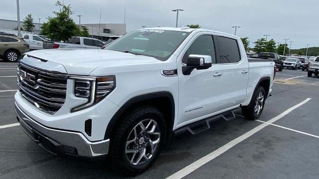 2022 GMC Sierra 1500 SLT