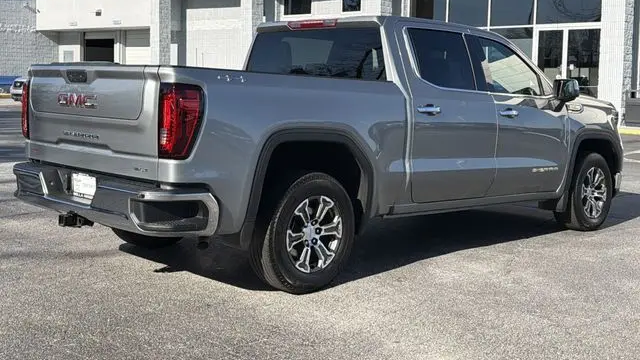2025 GMC Sierra 1500 SLT