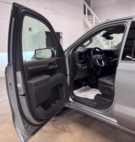 2025 GMC Sierra - $41,427