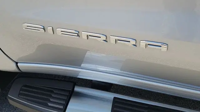 2022 GMC Sierra 1500 SLT