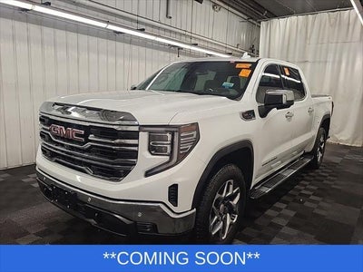 2022 GMC Sierra 1500 4X4 SLT 4DR Crew Cab 5.8 FT. SB