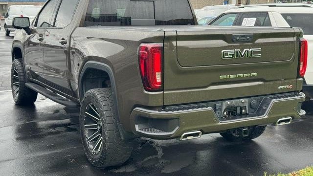 2023 GMC Sierra 1500 AT4