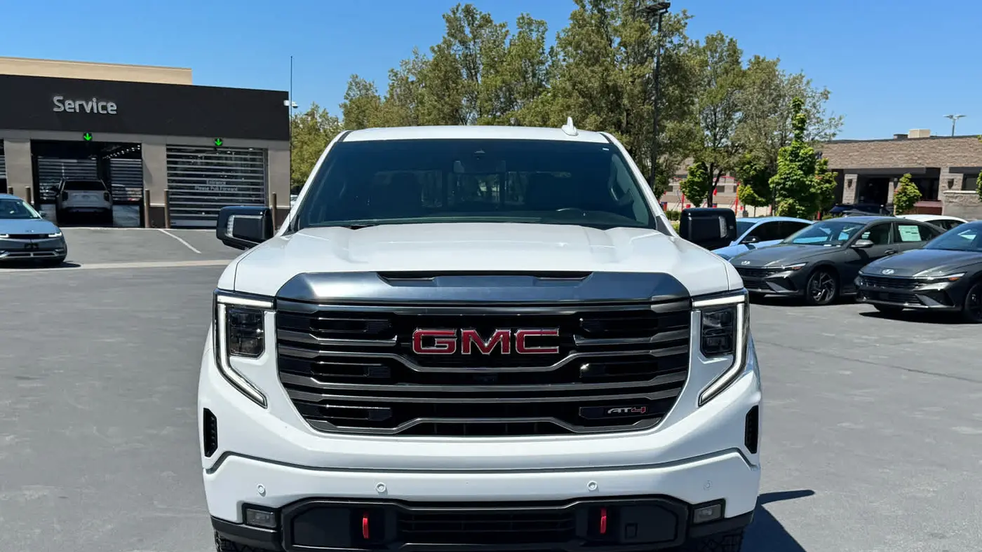 2024 GMC Sierra 1500 AT4