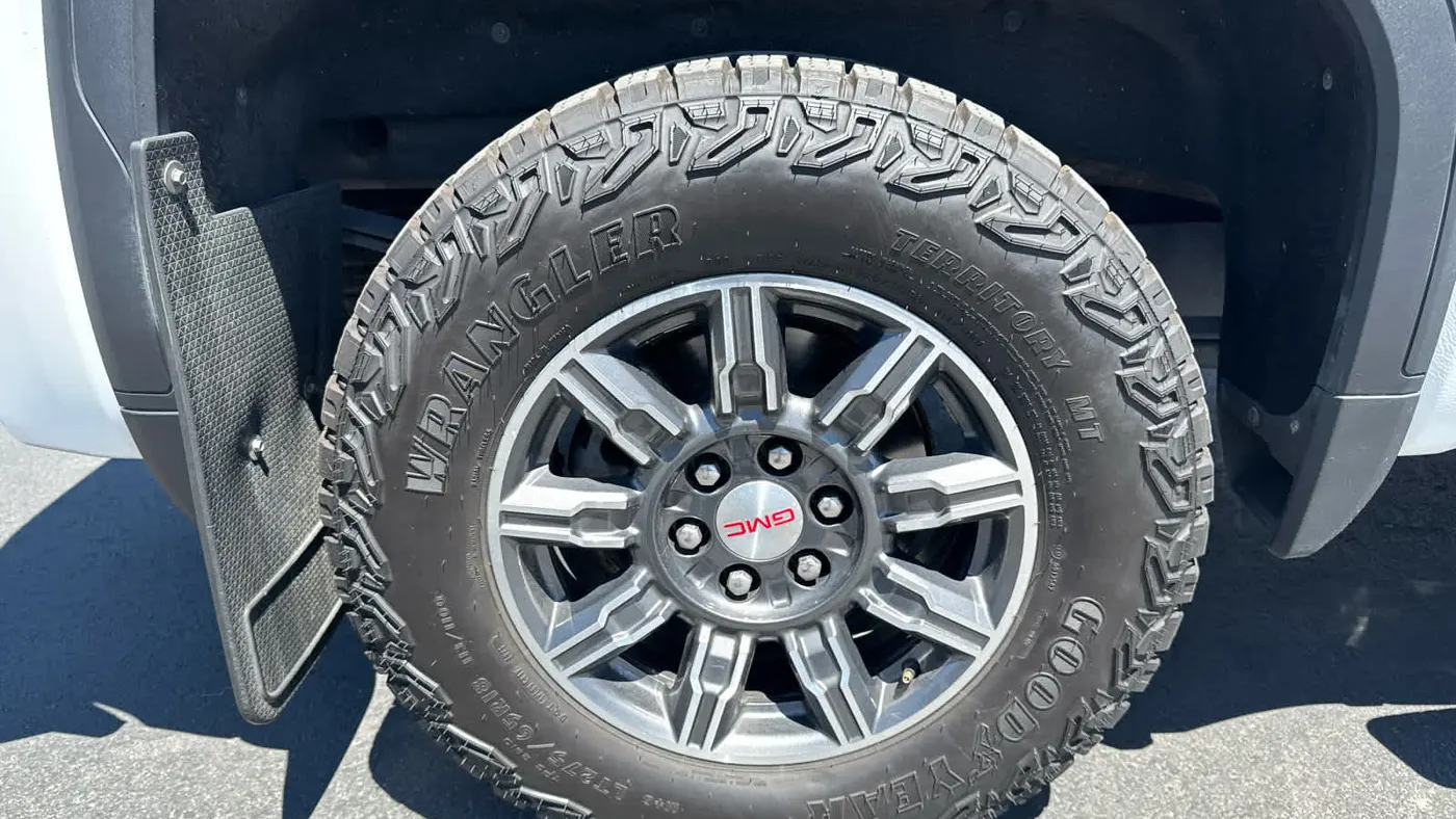 2024 GMC Sierra 1500 AT4