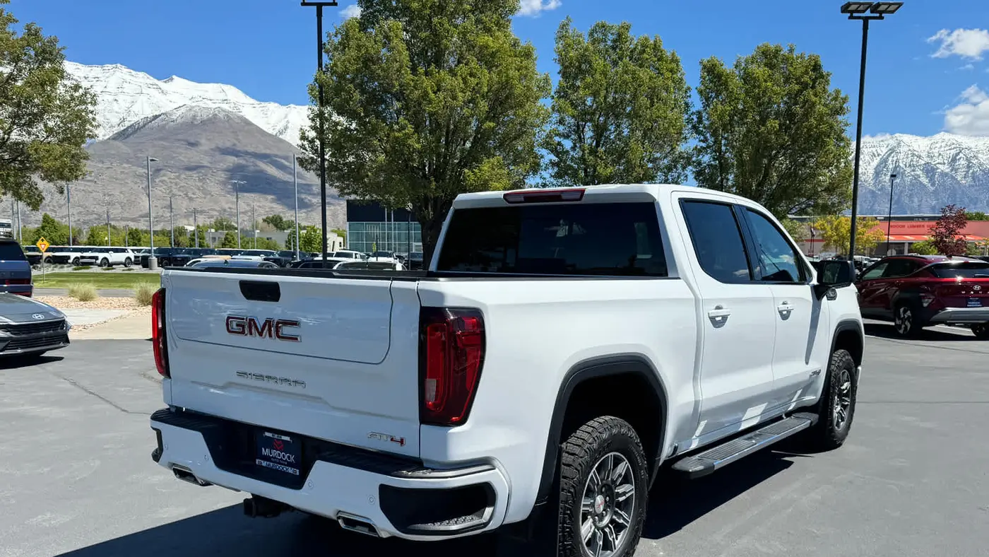 2024 GMC Sierra 1500 AT4