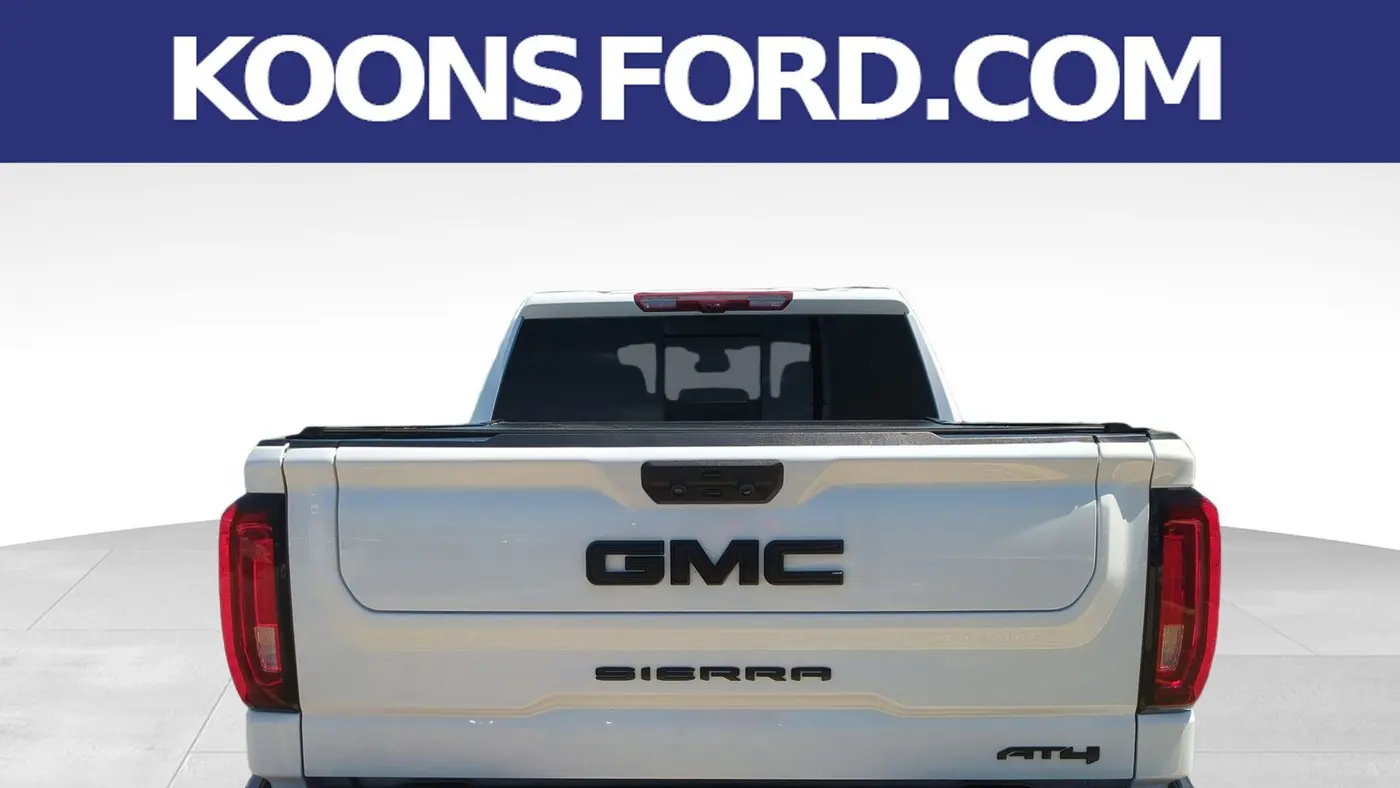 2023 GMC Sierra 1500 AT4