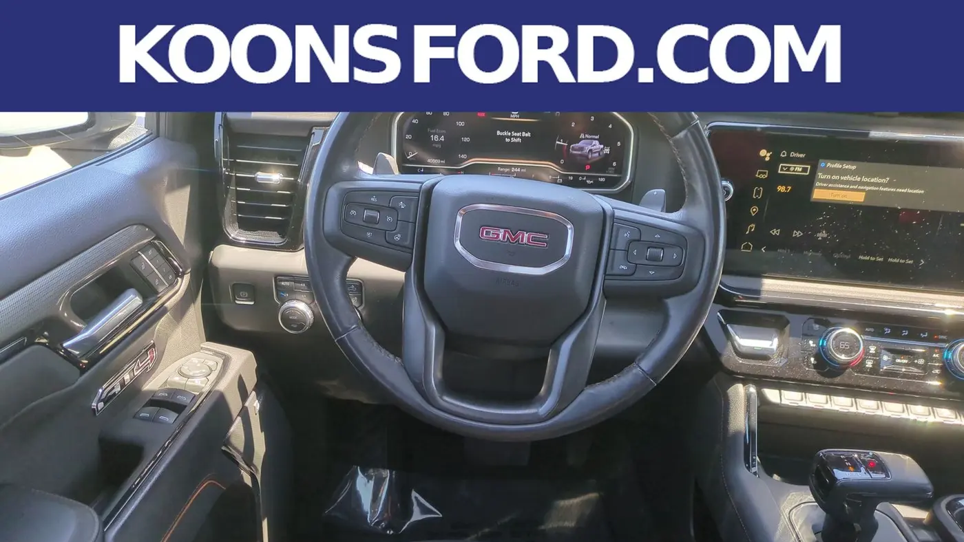 2023 GMC Sierra 1500 AT4
