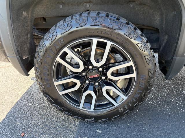 2023 GMC Sierra - $42,995