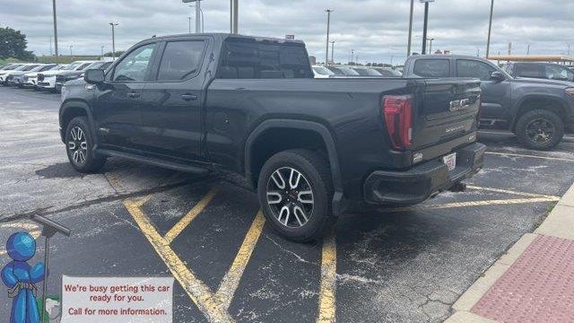 2023 GMC Sierra 1500 AT4