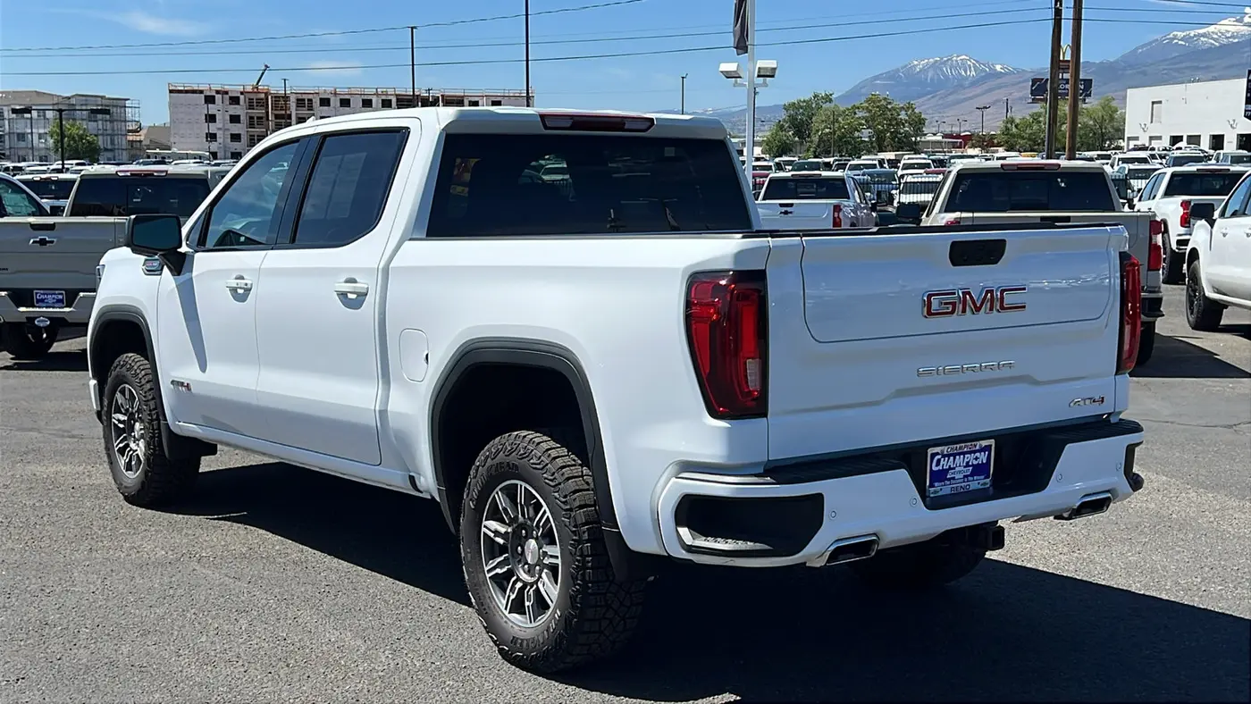2025 GMC Sierra 1500 AT4