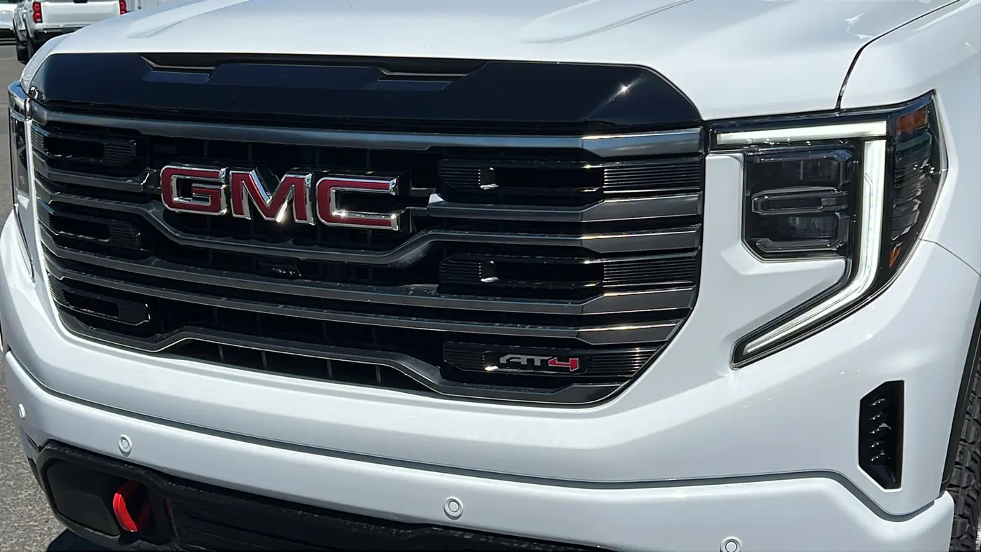 2025 GMC Sierra 1500 AT4