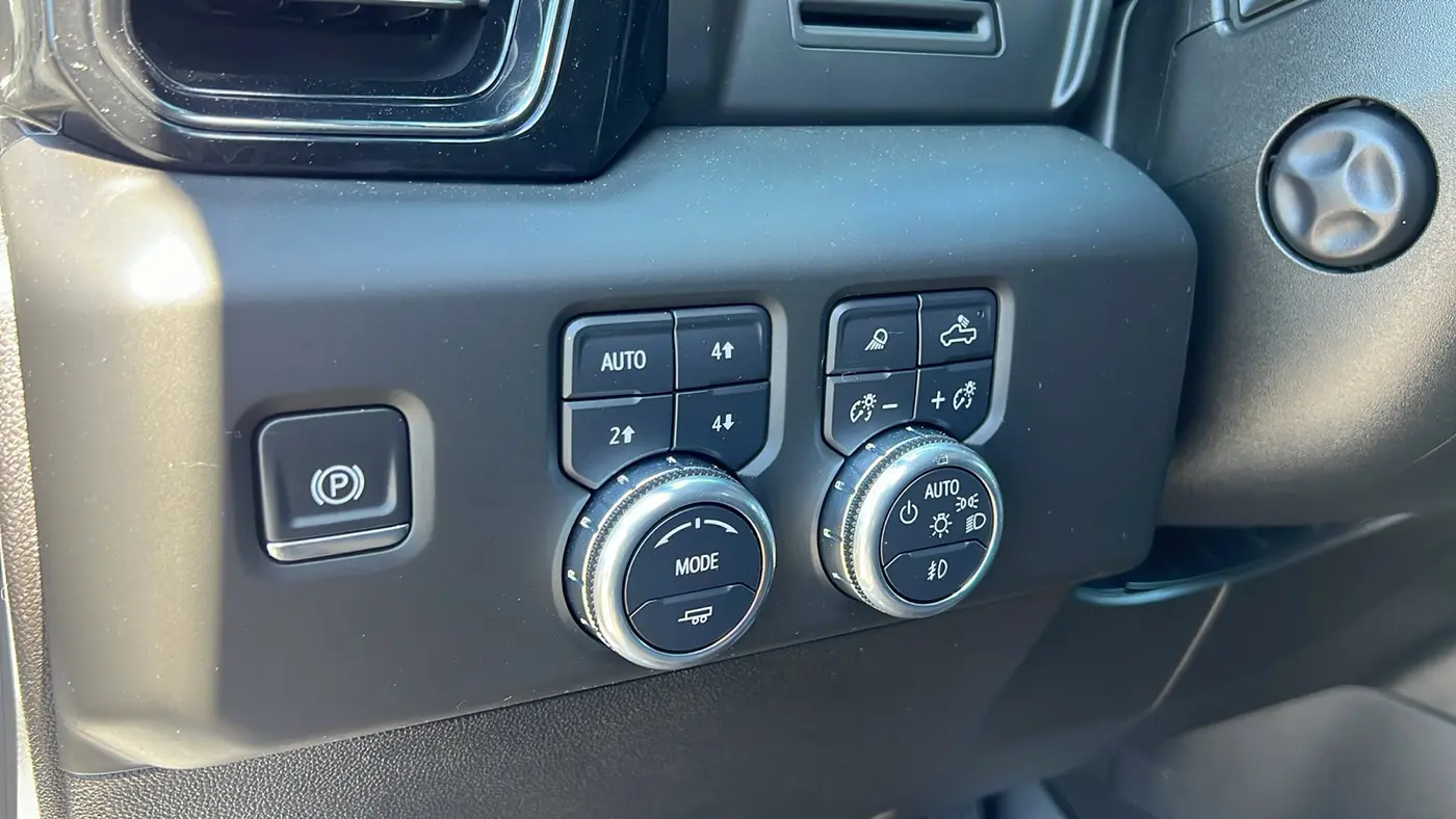 2025 GMC Sierra 1500 AT4