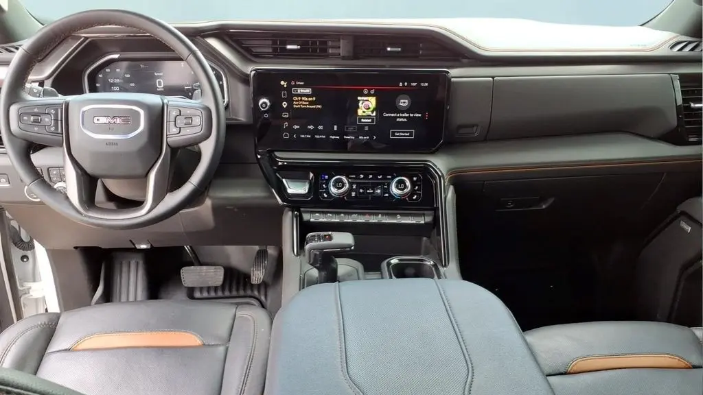 2025 GMC Sierra 1500 AT4