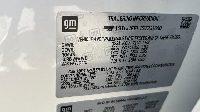 2025 GMC Sierra 1500 AT4