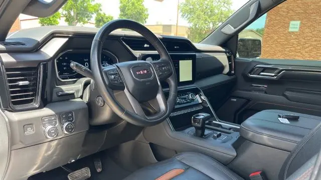 2024 GMC Sierra 1500 AT4