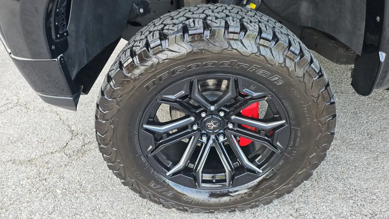 2025 GMC Sierra 1500 AT4