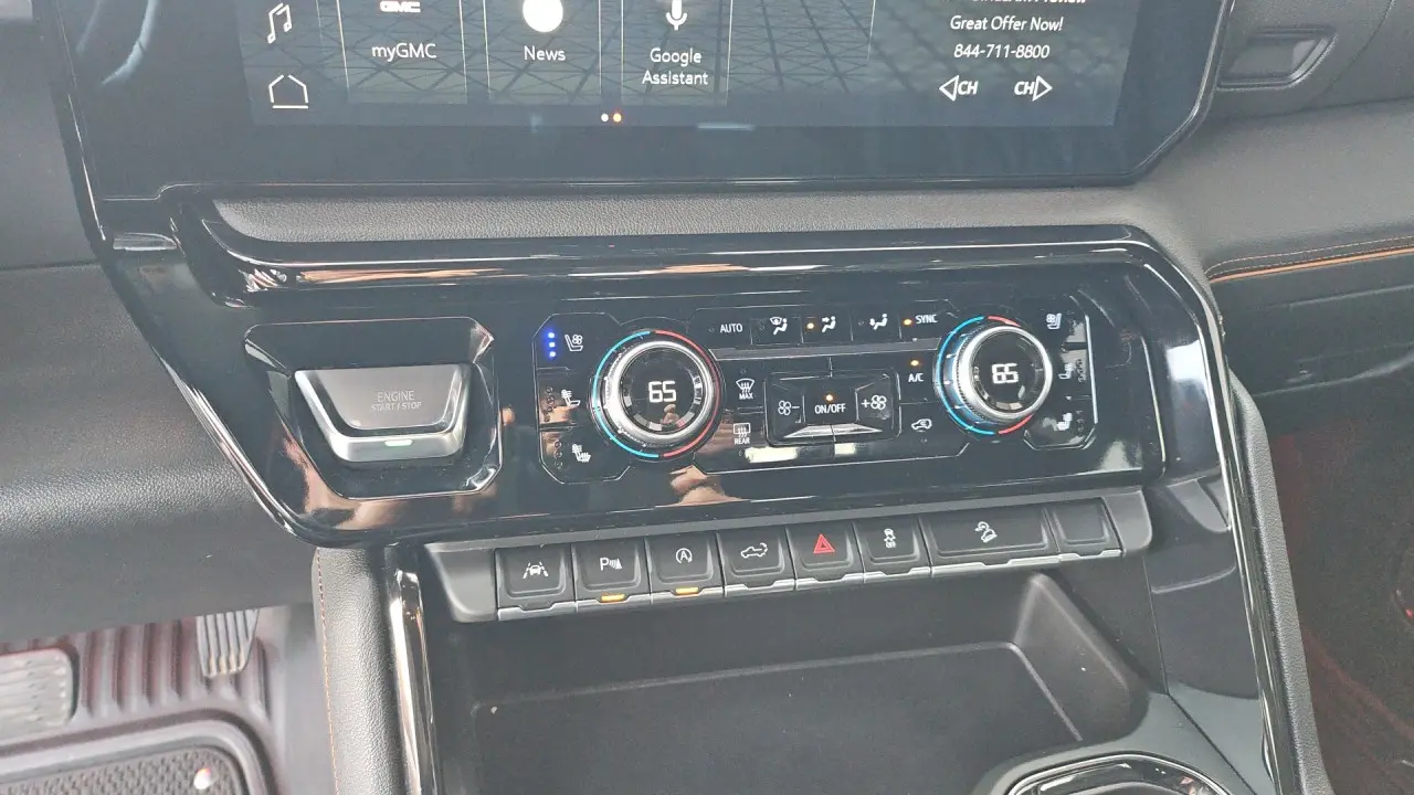 2025 GMC Sierra 1500 AT4