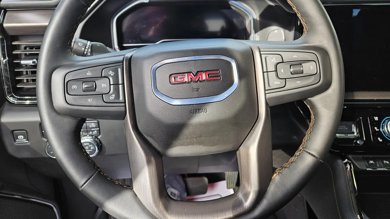 2025 GMC Sierra 1500 AT4