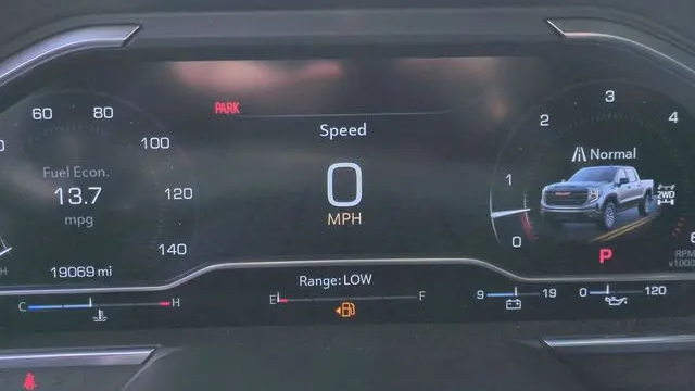 2025 GMC Sierra 1500 AT4