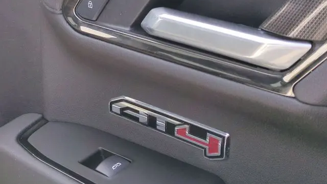 2025 GMC Sierra 1500 AT4