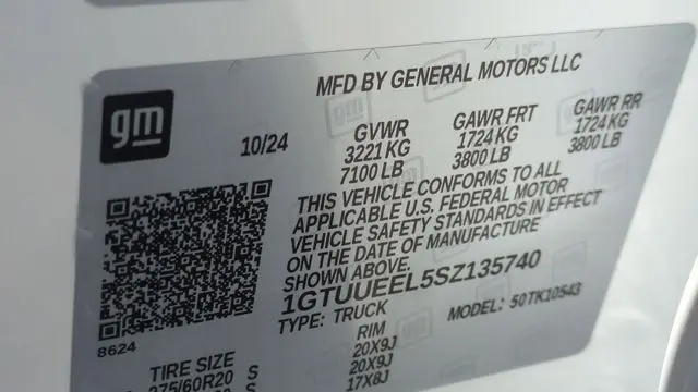 2025 GMC Sierra 1500 AT4