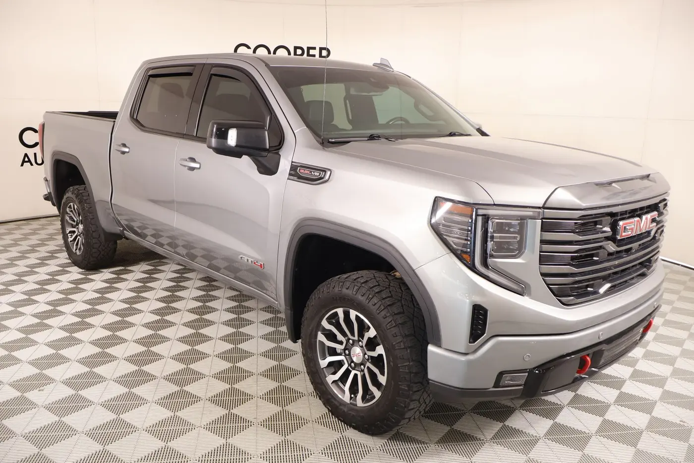 2023 GMC Sierra