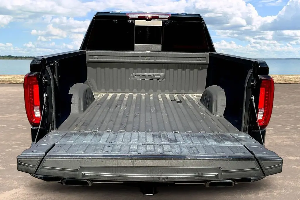 2023 GMC Sierra - $49,998