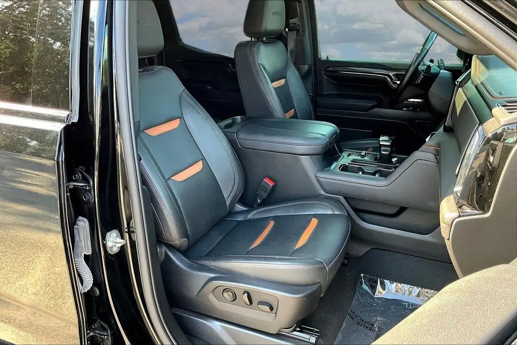 2023 GMC Sierra - $49,998