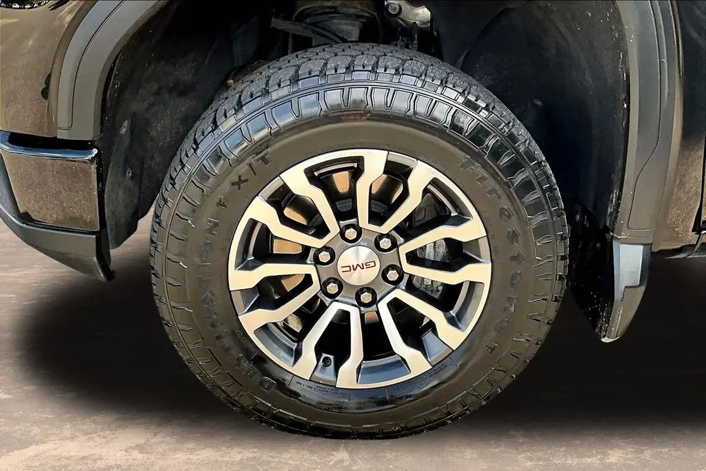 2023 GMC Sierra - $49,998