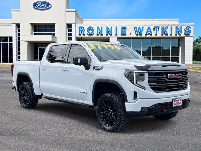2023 GMC Sierra