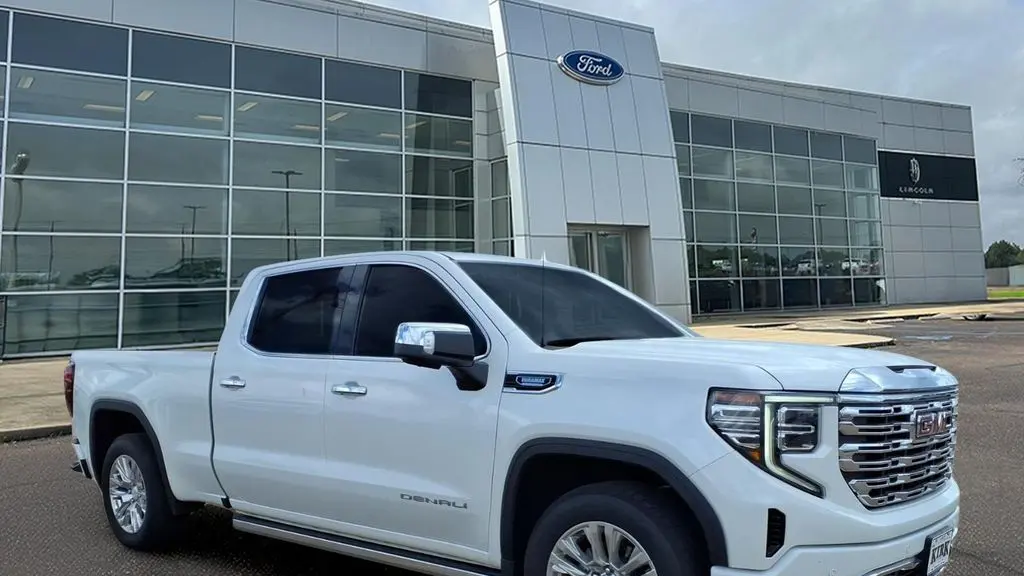 2023 GMC Sierra 1500 Denali