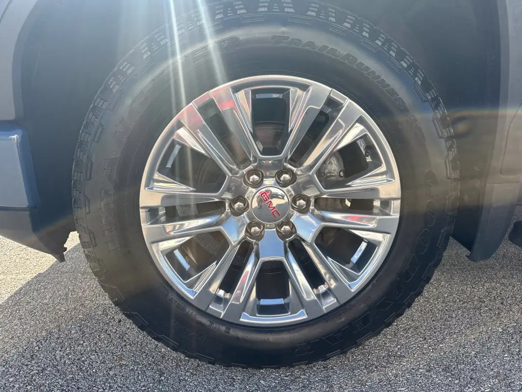 2024 GMC Sierra - $43,899
